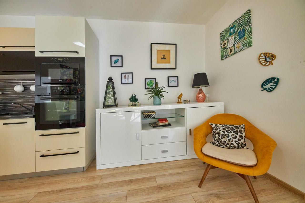 Pineapple Apartment Bratislava Exterior photo