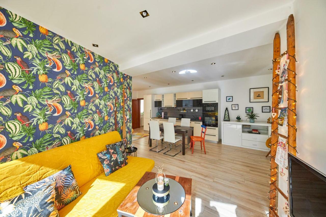 Pineapple Apartment Bratislava Exterior photo