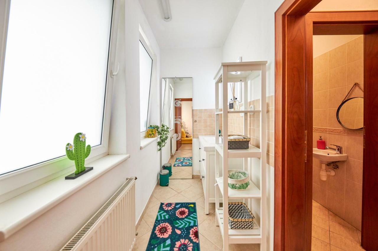 Pineapple Apartment Bratislava Exterior photo